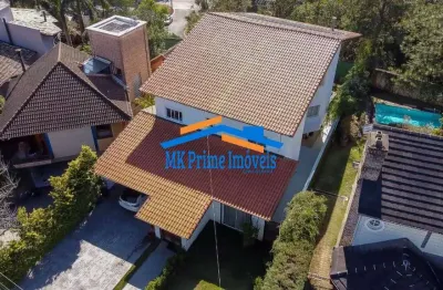 Casa com 500m², 6 dorms sendo 2 suítes em condomínio - aldeia da serra.