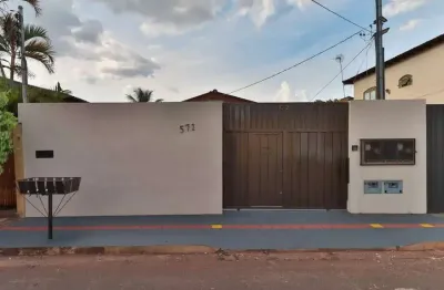 Casa com 3 quartos para alugar na Rua das Paineiras, Monte Castelo, Campo Grande