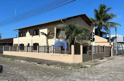 Casa com 6 quartos à venda na Rua Rio Branco, 984, Balneário Enseada, São Francisco do Sul