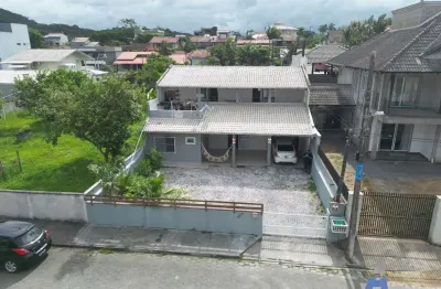 Casa com 5 quartos à venda na Rua Praga, Itaguaçu, São Francisco do Sul