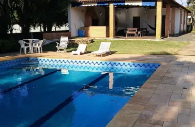 Linda chácara em condomínio fechado, de  5.356m2, com  681m2 de área construída, com muito verde no vitassay em boituva