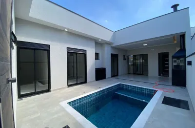 Linda casa térrea  de  290m² de área construída à venda no excelente  condomínio  fechado viena  em  indaiatuba- sp.