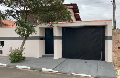 Casa com 4 quartos à venda na Rua Coronel Arruda Botelho, 100, Centro, Boituva