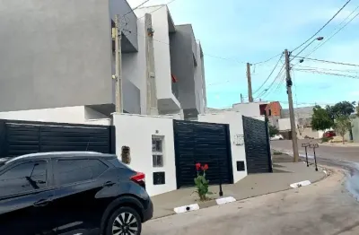 Lindo sobrado de 100m² no bairro vitiello em boituva - sp.