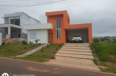 Linda casa térrea de 160m²  de área  construída e terreno de 420m2 à venda no excelente condomínio fechado  riviera  santa cristina- paranapanema - sp.