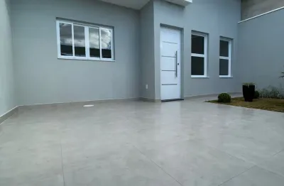 Linda casa térrea de 63m², de área construída, e terreno de 150m², com 2 dormitórios sendo 01 suítes, no jardim união - indaiatuba. - sp