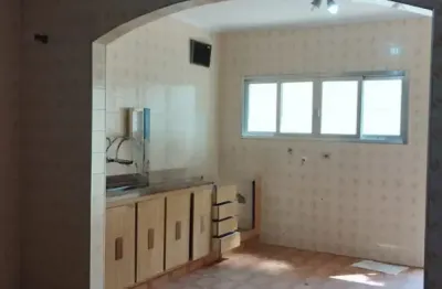 Linda casa térrea  de 230m2, de área construída, e terreno de 250m2, com 03 dormitórios, no  campestre  - santo andré - sp