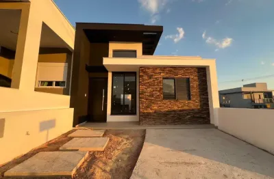 Linda casa térrea de 120m² de área construída e terreno de 155m², à venda no excelente condomínio fechado horto florestal villagio em sorocaba - sp
