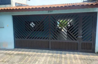 Ótima casa à venda com 128m² de área construída e terreno de 300m2, no bairro dos casas em são bernardo do campo - sp.