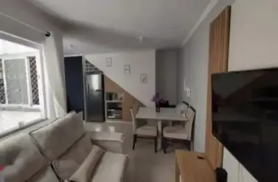 Linda cobertura à venda com 46m² de área construída, área total do terreno 92m², no bairro valparaíso - santo andré - sp.
