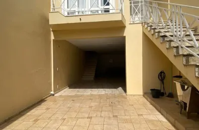 Lindo sobrado à venda com 250m² de área construída, no bairro nova petrópolis - santo andré - sp.