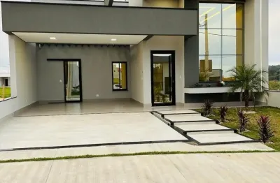 Linda casa térrea de 189m² de área construída e terreno de 307m², à venda no condomínio evidências em indaiatuba - sp.