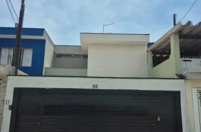 Lindo sobrado de 181.30m² de área construída e terreno de 127m² à venda, no bairro nova petrópolis - são bernardo do campo - sp.