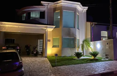 Lindo sobrado no condomínio monte verde, com 320m² de área construída em tatuí - sp.