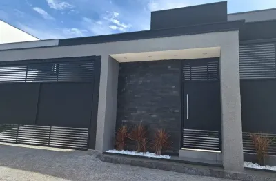 Linda casa térrea à venda com 154m² de área construída, terreno de 250m², no bairro portal ville jardins - boituva - sp.