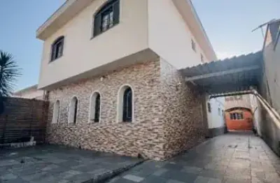 Lindo sobrado à venda com 220m² de área construída, terreno de 180m², no bairro fundação - são caetano do sul - sp.