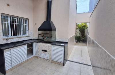 Linda Casa Térrea à venda com 160,51m² de Área Construída, terreno de 170m², no bairro Assunção - São Bernardo do Campo - SP.