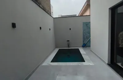 Lindo Sobrado à venda com 200m² de Área Construída, no bairro Vila Euclides - São Bernardo do Campo - SP.