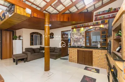 Sobrado à venda no monte líbano em são josé dos pinhais – 3 quartos, churrasqueira e ático com sacada – r$ 991.000