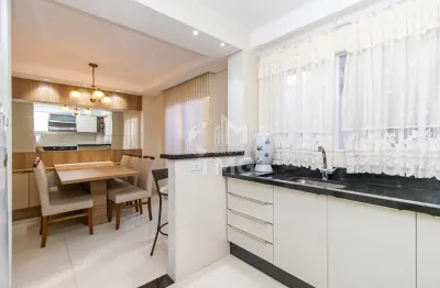 Sobrado a venda no Costeira por R$ 690.000 - São José dos Pinhais - PR