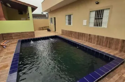 Excelente casa com 3 dormitórios sendo 1 suite área gourmet com piscinapor r$ 650.000.00- jardim mar e sol - peruíbe/sp