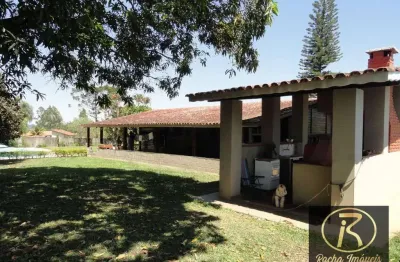 Uma linda chácara!!!venha conhecer e se apaixonar por essa linda chácara, com piscina