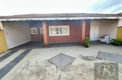 Excelente casa 700 mts da praia com 3 dormitórios sendo 1 suíte  r$ 450.000.00  peruíbe sp