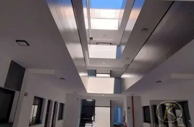 Apartamento confortável e muito bem localizado, ideal para quem deseja morar perto da praia com praticidade e comodidade. o imóvel conta com 2 dormitó