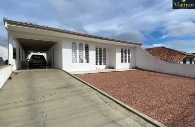 Casa com 3 quartos à venda na Rua Mandarim, 7, São Braz, Curitiba