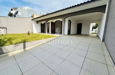 Casa com 3 quartos à venda na Rua Alfredo Scorsin, 313, São Braz, Curitiba