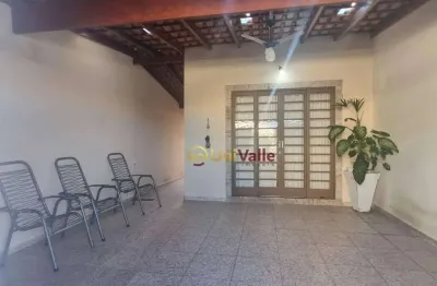 Casa com quintal, 2 dormitórios à venda, 90 m² por r$ 290.000 - residencial novo horizonte - taubaté/sp