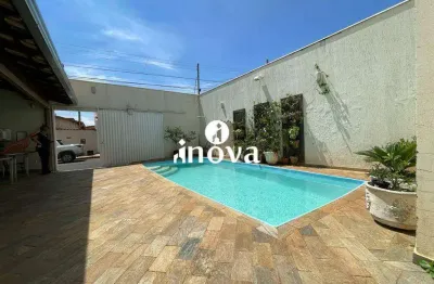 Casa à venda na Serra Dourada, Uberaba 