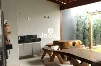 Casa à venda, 2 quartos, 2 suítes, 2 vagas, elza amui i - uberaba/mg