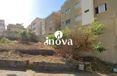 Terreno à venda na Vila Olímpica, Uberaba 