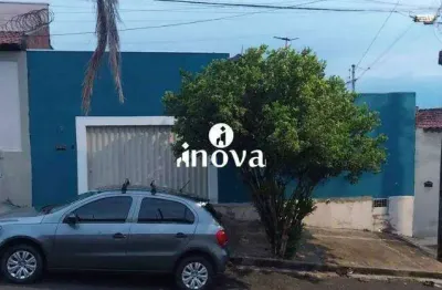 Casa à venda, 2 quartos, 2 vagas, monte castelo, residencial - uberaba/mg