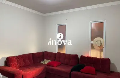 Casa à venda, 2 quartos, 3 vagas, ilha bela - uberaba/mg