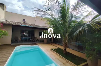 Casa com 4 quartos à venda no Jardim do Lago, Uberaba 