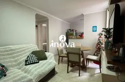 Apartamento com 2 quartos à venda no Fabrício, Uberaba 