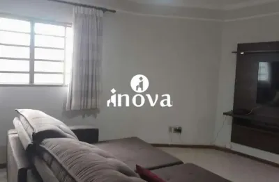 Casa com 3 quartos à venda no Abadia, Uberaba 