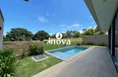 Casa em condomínio fechado com 3 quartos à venda no Jockey Park, Uberaba 