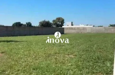 Terreno em condomínio fechado à venda no Residencial Mário de Almeida Franco, Uberaba 