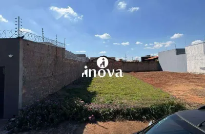 Terreno à venda no Parque das Laranjeiras II, Uberaba 