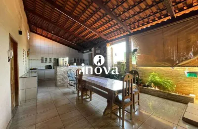 Casa com 3 quartos à venda no Beija-Flor, Uberaba 