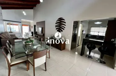 Casa com 3 quartos à venda no Jardim Nenê Gomes, Uberaba 