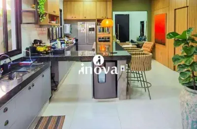 Casa em condomínio fechado com 3 quartos à venda no Estância dos Ipês, Uberaba 