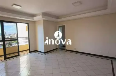 Apartamento com 3 quartos para alugar no São Benedito, Uberaba 