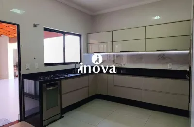 Casa com 3 quartos à venda no Leblon, Uberaba 