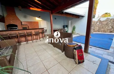 Casa com 4 quartos à venda no Jardim São Bento, Uberaba 