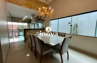 Casa com 4 quartos à venda no Parque das Laranjeiras II, Uberaba 