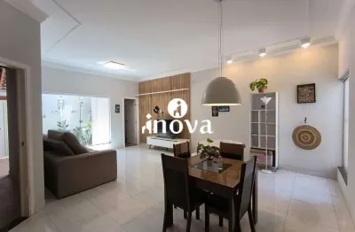 Casa com 3 quartos à venda no Jardim Nenê Gomes, Uberaba 